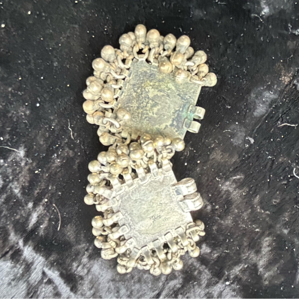 2 SQUARE VINTAGE KUCHI PENDANTS - Picture 5 of 5